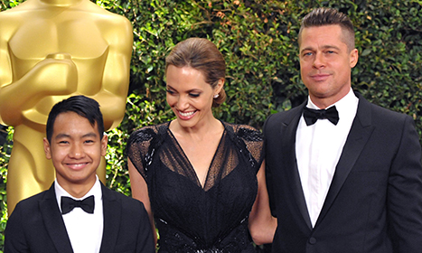 1384715148_maddox-jolie-pitt-angelina-jolie-brad-pitt-governors-awards_1